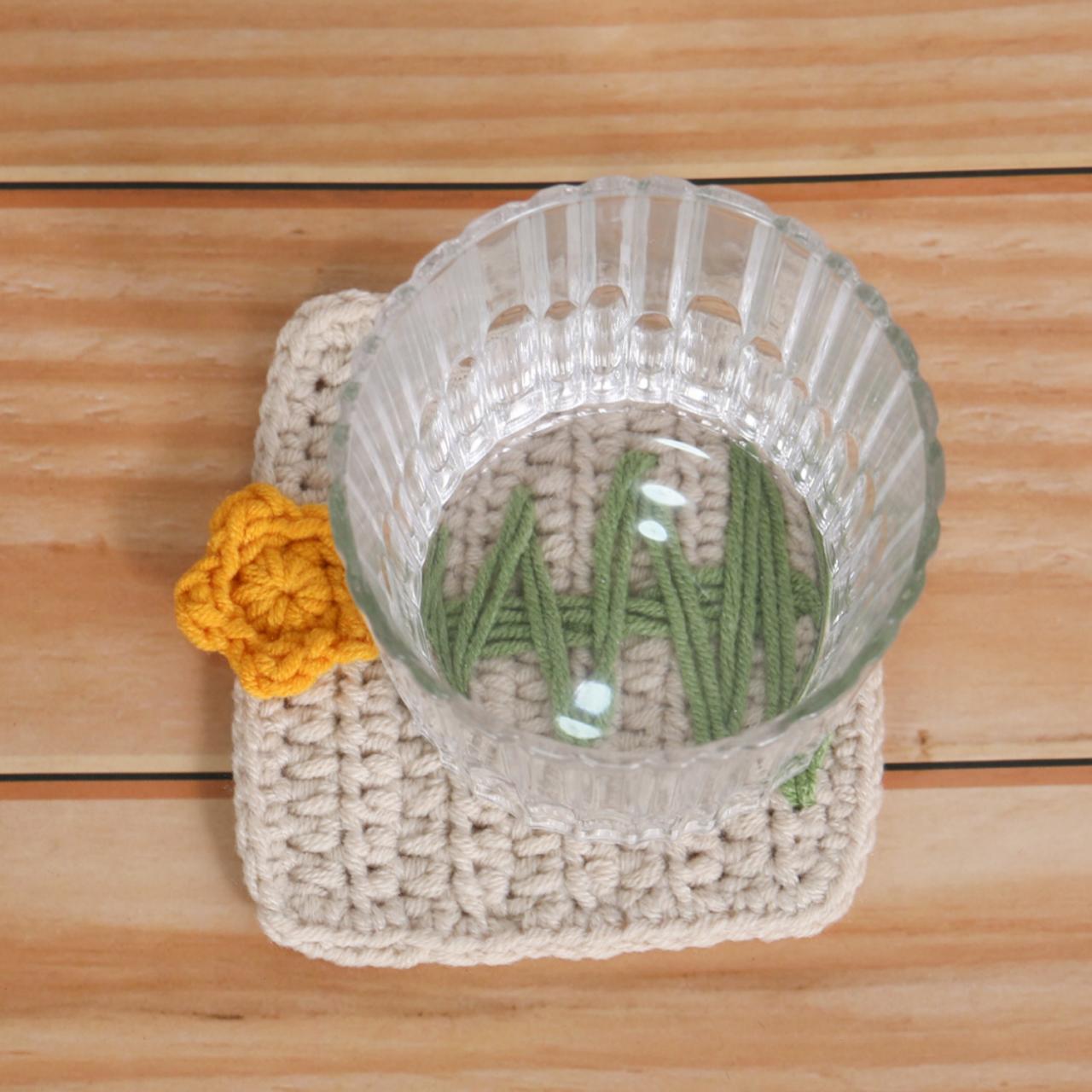 Knitted Sunflower Coaster Hand Woven Flower Placemat Heat Resistant Teapot Cup Mat Tablewear Pad For Table Protection Home Decor