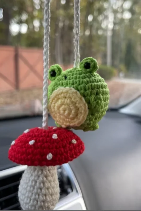 Woven Animal Car Hanging Tassel, Handmade Knitting Frog, Mushroom Pendant, Wall Hanging Ornament, Auto Interior Accessories