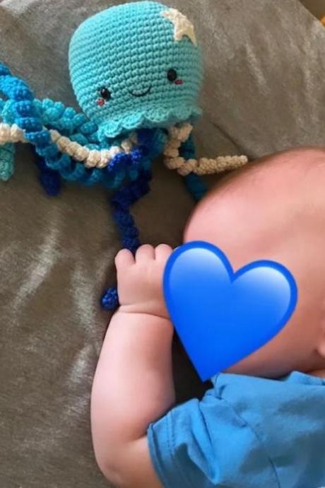 Cute Crochet Octopus Toy For Preemie, Amigurumi Octopus For Infant Baby Shower Gift, Sea Creature Toy